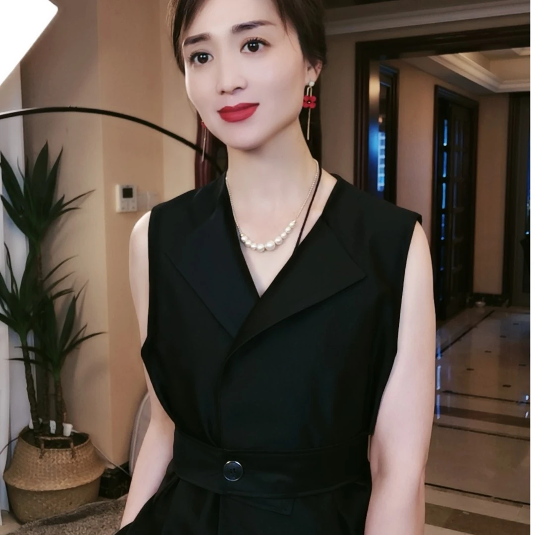 YG-【消失的她】西装马甲无袖收腰款夏季显瘦遮肉气质轻奢YG24045