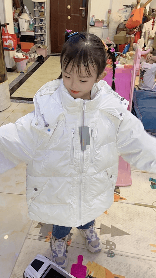 反季儿童羽绒服加厚连帽潮流百搭