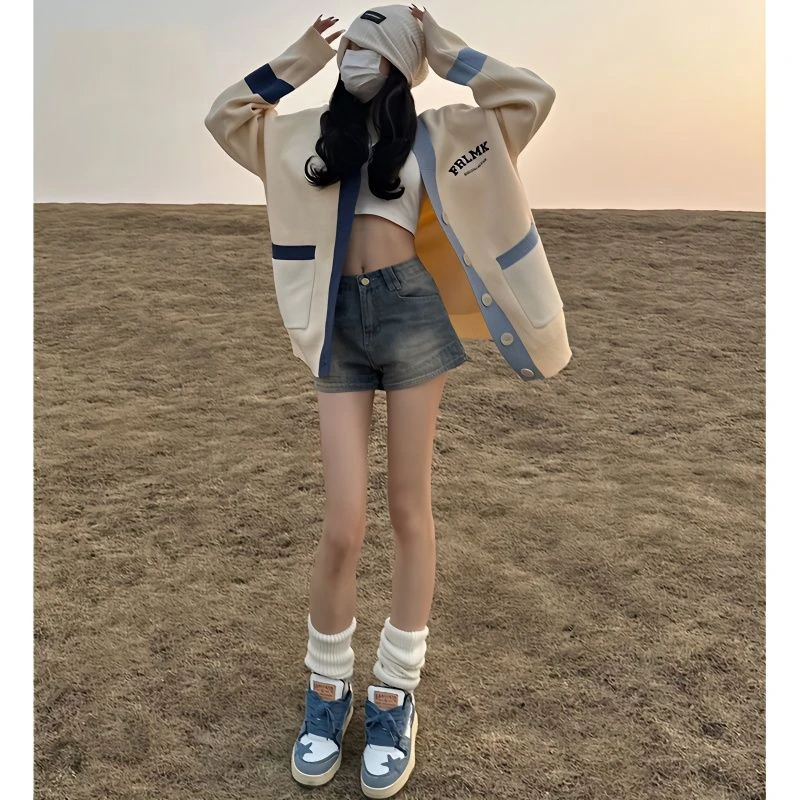 辣妹美式复古做旧牛仔短裤女夏季新款设计感高腰显瘦a字直筒热裤