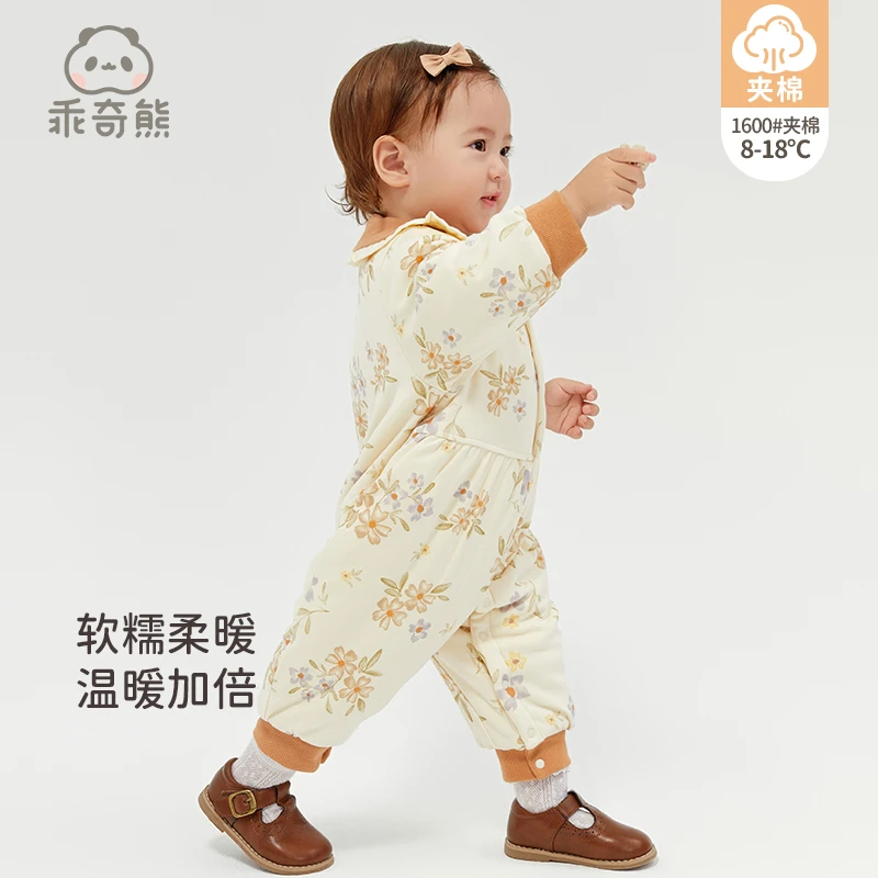 婴儿衣服冬装女宝宝连体衣夹棉加厚保暖哈衣外出抱衣冬季棉衣棉服