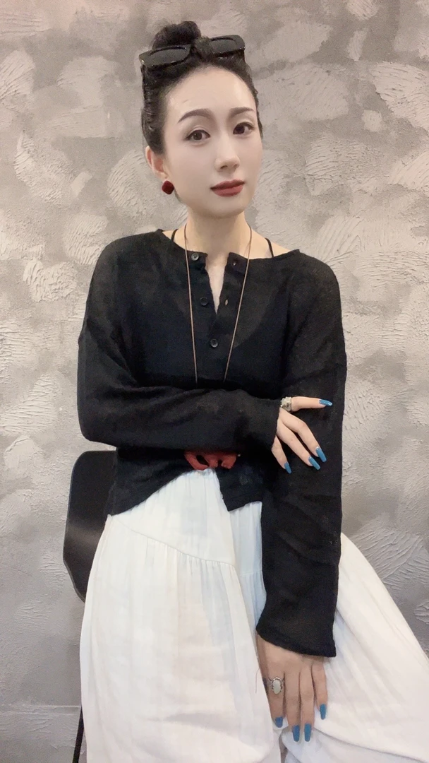 原创黑色海马毛一字领代扣长袖开衫【定制款】