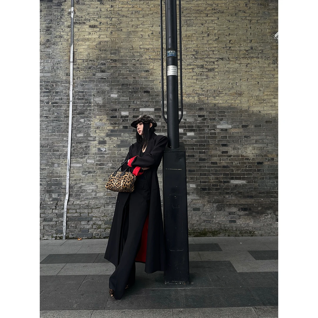 嘉仪【蒙田大道】侧开叉长款大衣