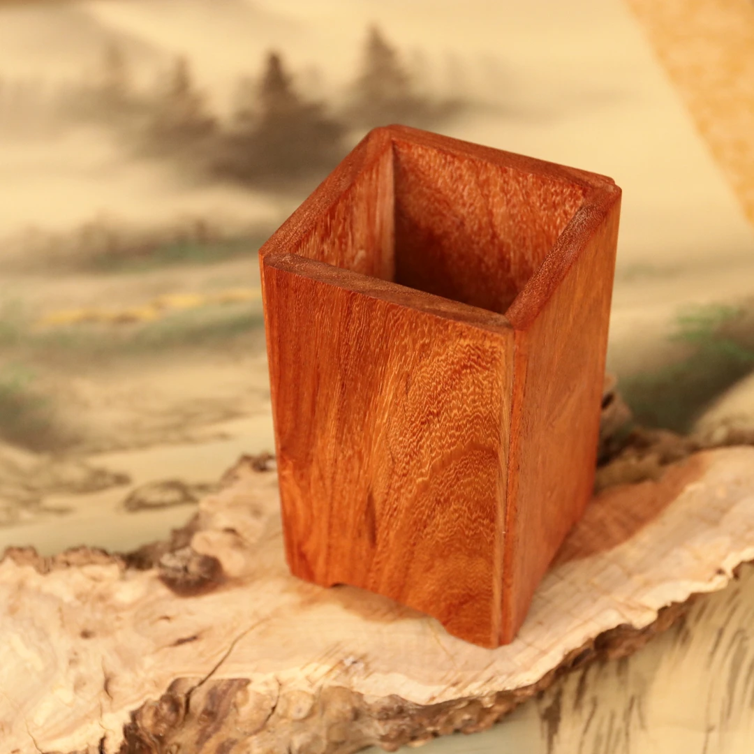 缅甸花梨木 原木色暗榫笔筒 整板独板 尺寸7.6*12