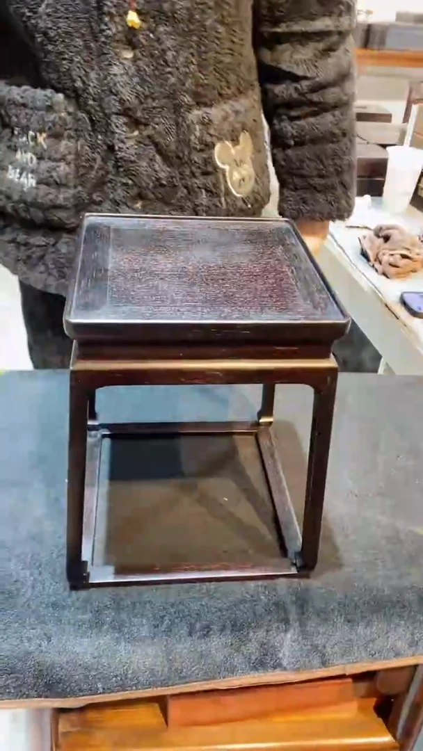 【闪购商品】木头木艺紫檀 底座 置物架 尺寸20*20*27