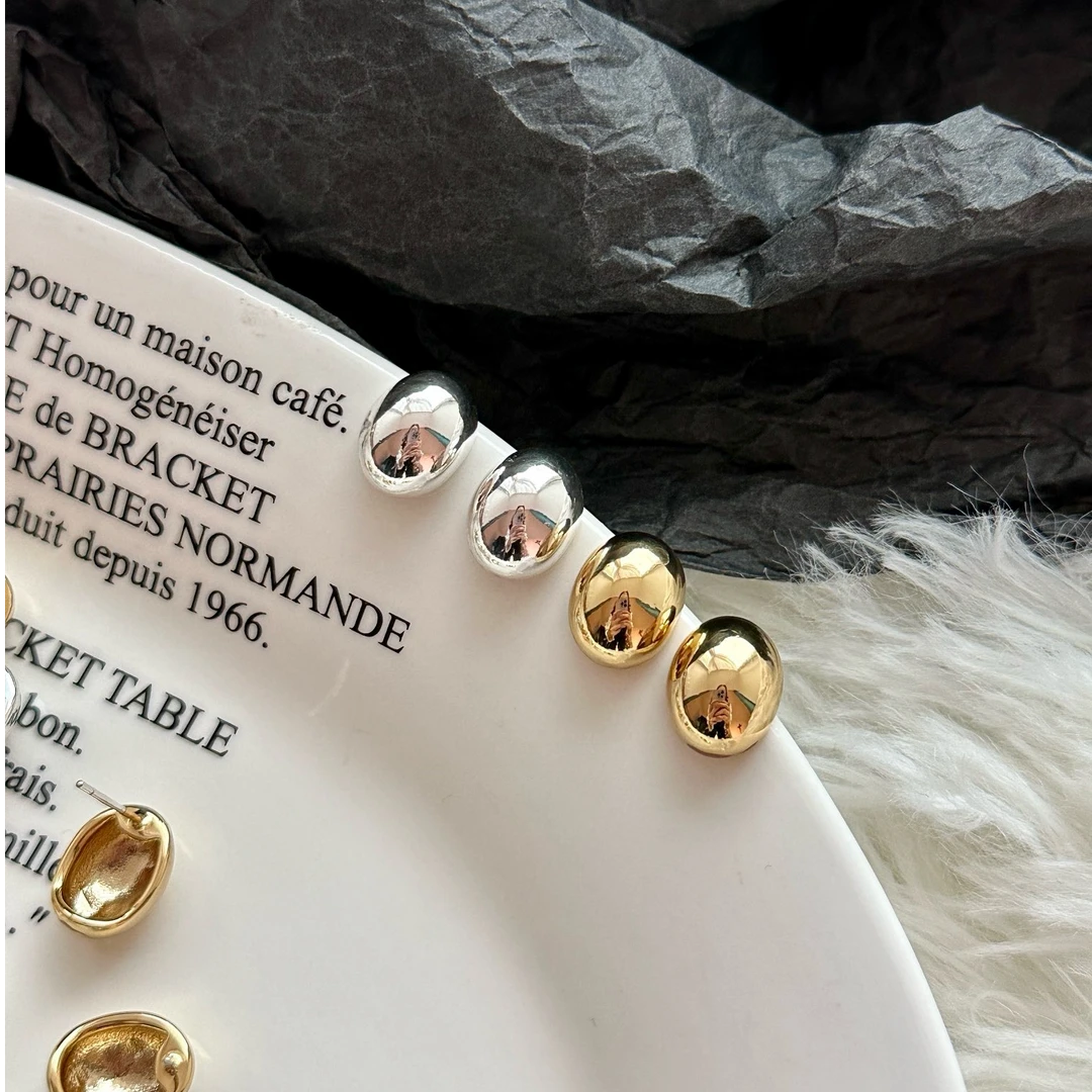 合金耳饰 金属豆豆耳钉 。小众极简白搭