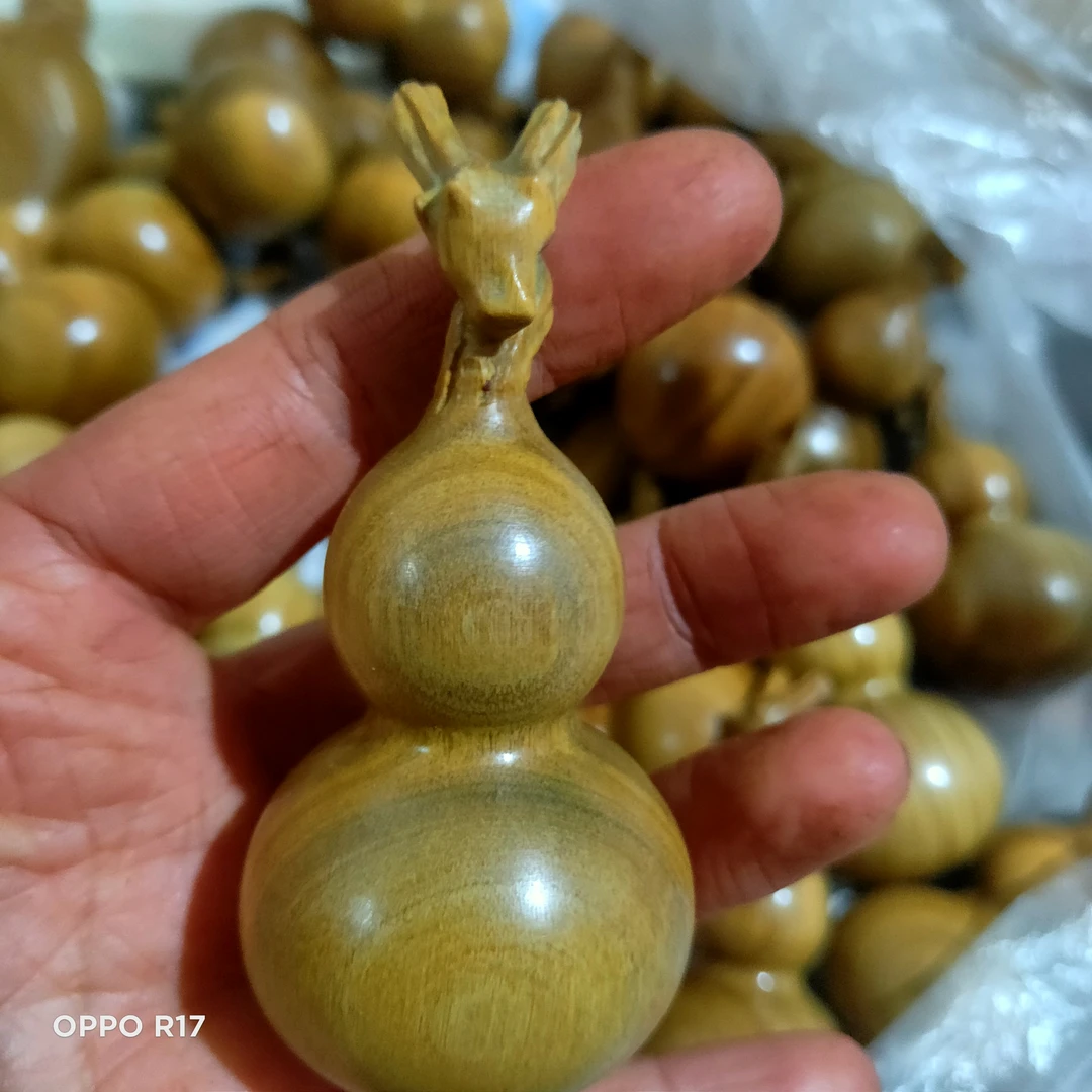 纯手工制作阿根廷绿檀实木龙头葫芦直径4厘米高度8.5厘米