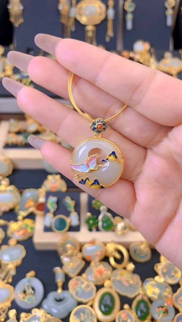 【闪购商品】和田玉吊坠银S925镀金镶嵌仙鹤公主扣吊坠