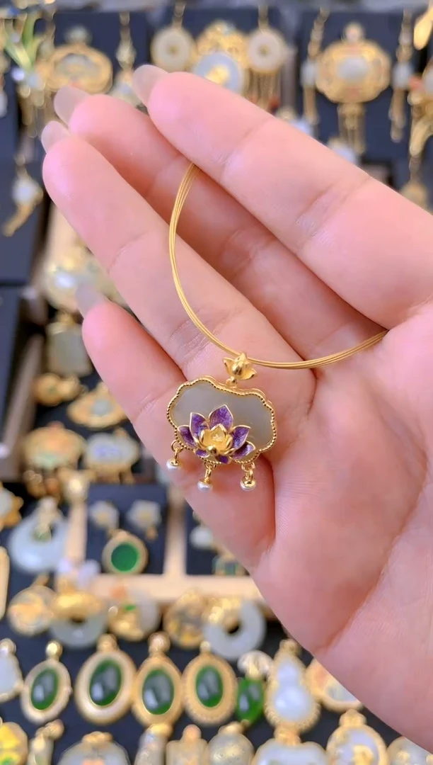 【闪购商品】和田玉吊坠银S925镀金镶嵌紫气东来如意锁吊坠