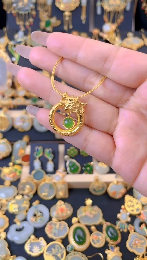 【闪购商品】和田玉吊坠银S925镀金镶嵌神龙护珠吊坠