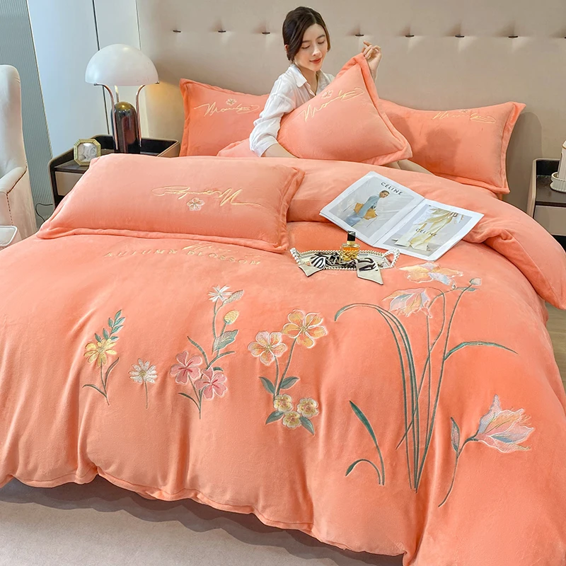 【活动中】纯色加厚牛奶绒刺绣四件套双面绣花被套保暖防静电床裙