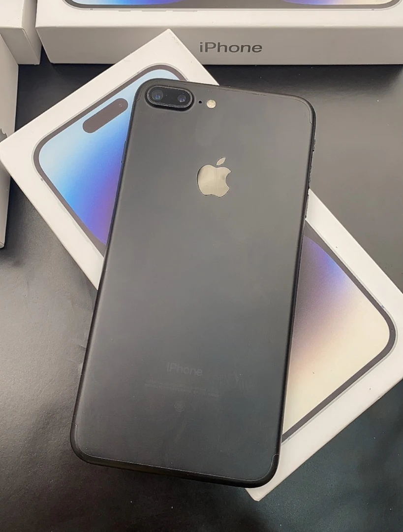 95新 Apple/苹果 苹果7Plus大屏幕大内存高清智能备用机
