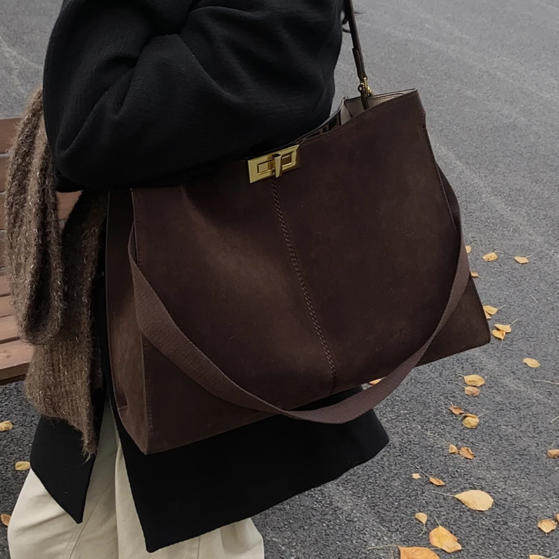 磨砂软面大容量包包女2024秋冬新款单肩包时尚复古通勤斜挎托特包