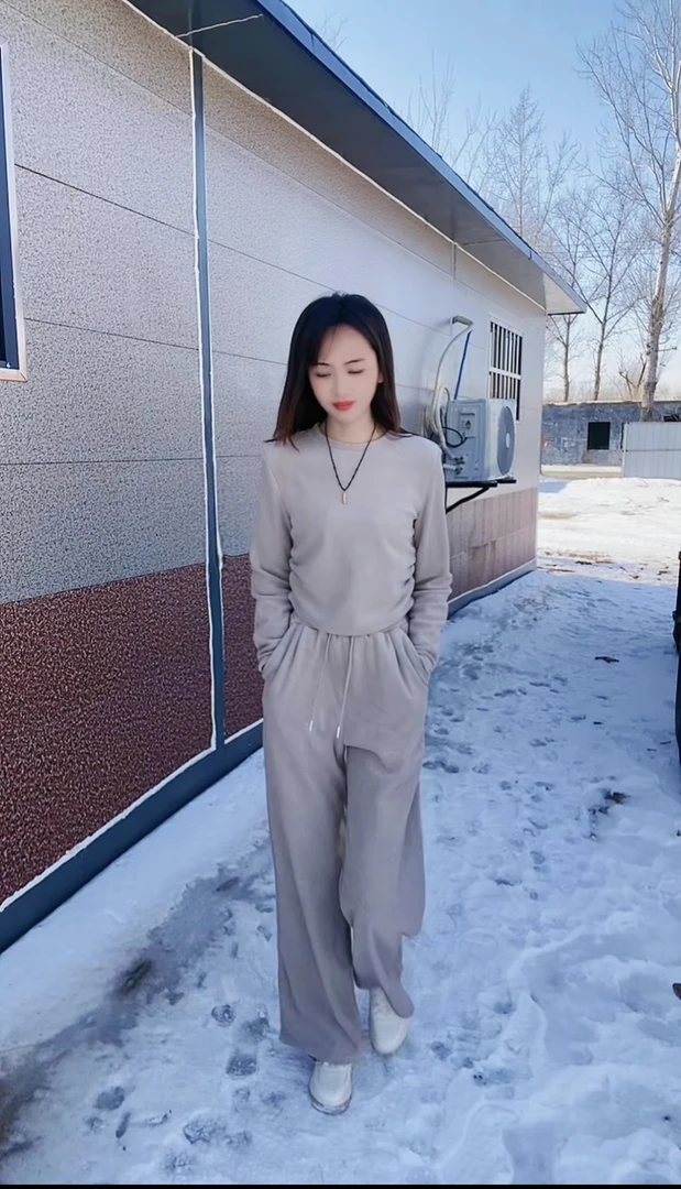 毛线圈加绒休闲套装