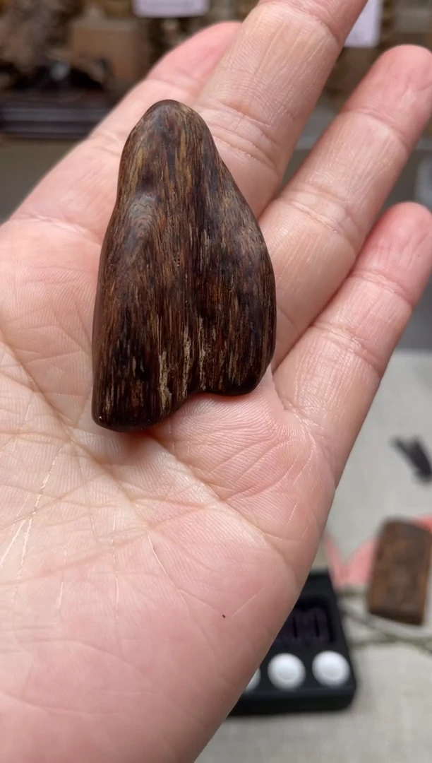 【闪购商品】沉香手把件达拉干沉水