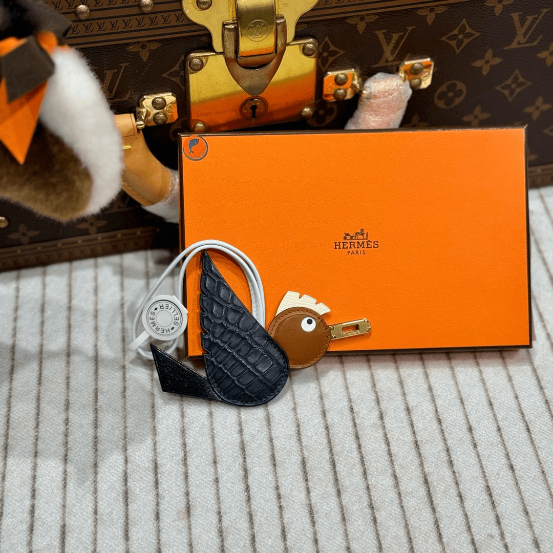 全新未使用 Hermes/爱马仕 p/爱马仕石墨灰鳄鱼小鸟挂件