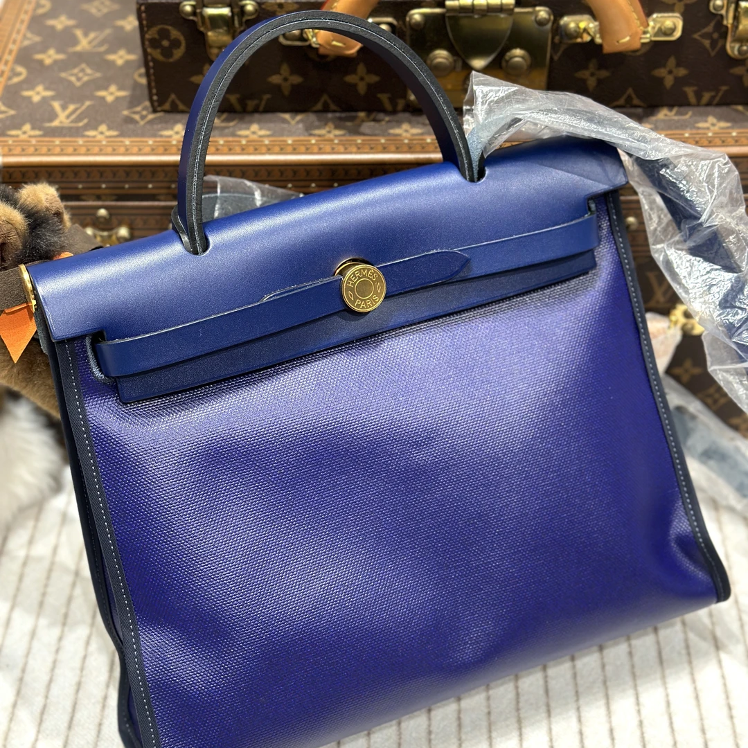 未使用 Hermes/爱马仕 爱马仕蓝色防水布herbag31包