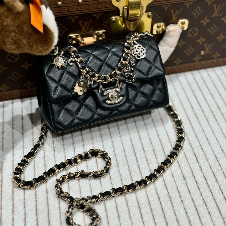 99新 Chanel/香奈儿 lina/chanel21p徽章大mini包