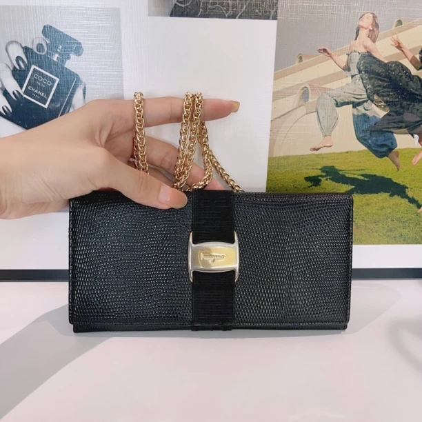 90新 FERRAGAMO/菲拉格慕 兔兔奢/菲拉格慕钱包/230318003