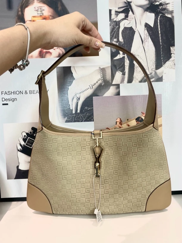 95新 GUCCI/古驰 兔兔奢/古驰Jackie/240416067
