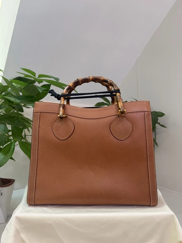 95新 GUCCI/古驰 兔兔奢/古驰手提包/240811028-9