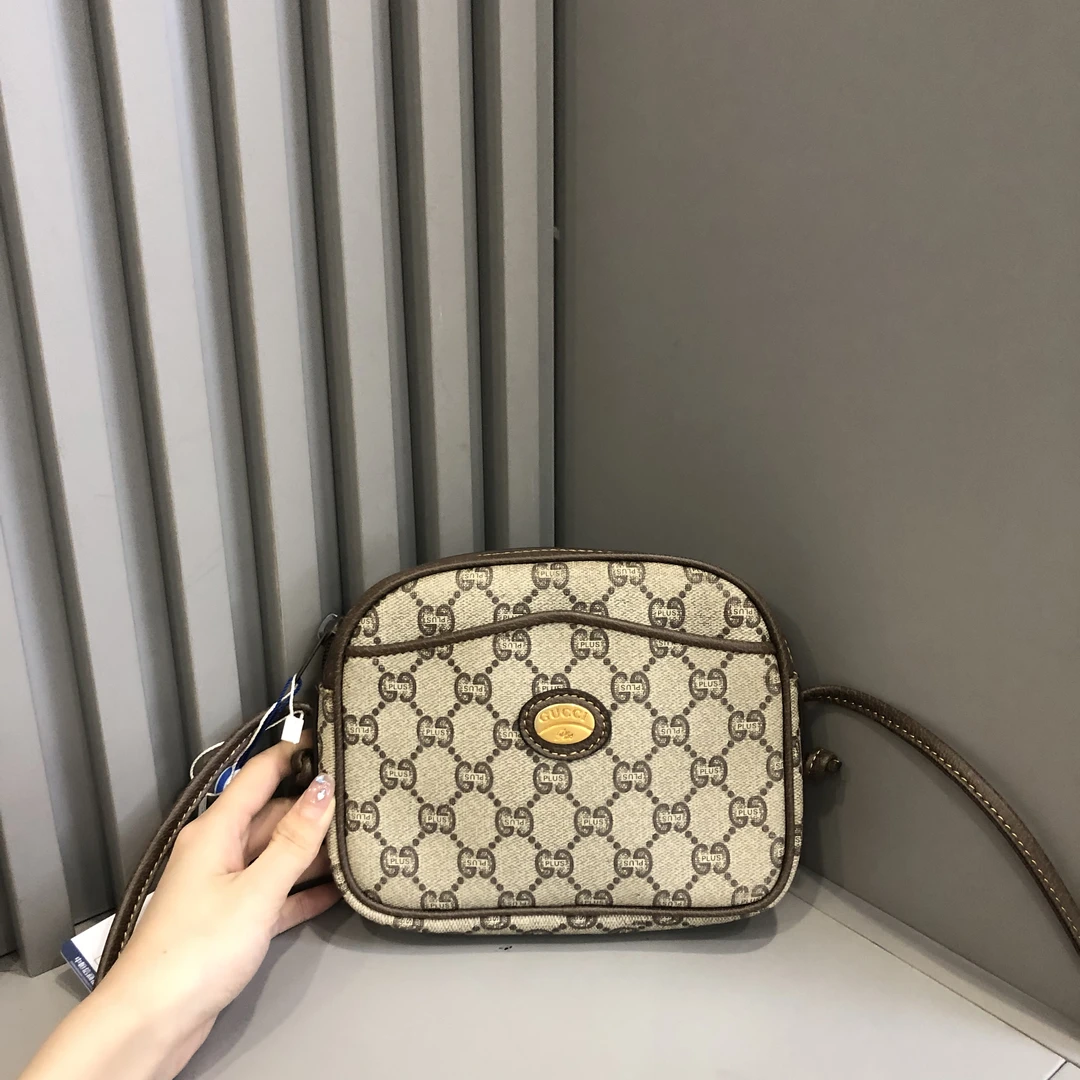 95新 GUCCI/古驰 兔兔奢/古驰斜挎包/240619087