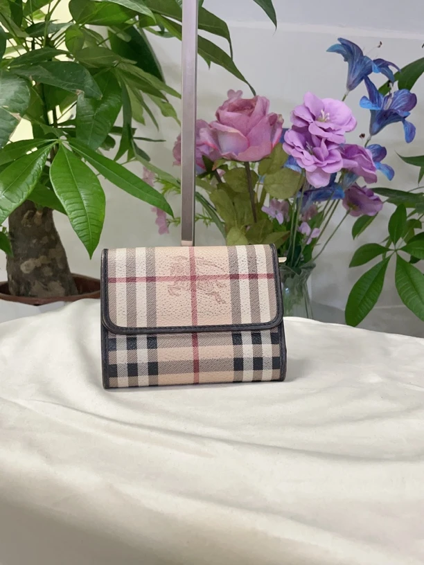 90新 BURBERRY/博柏利 兔兔奢G专属/博柏利钱包/241209001