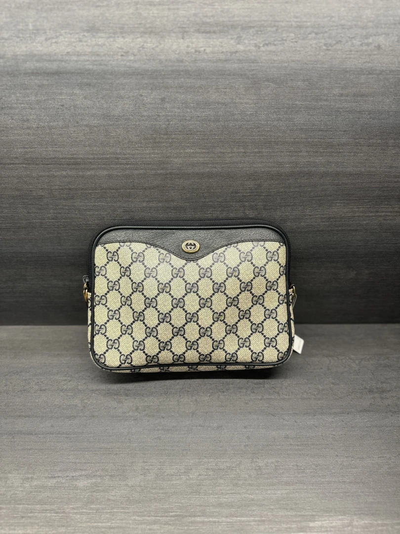 95新 GUCCI/古驰 兔兔奢/古驰斜挎包/240427072
