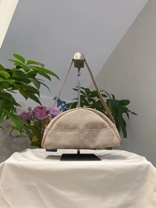 95新 GUCCI/古驰 兔兔奢/古驰手提包/240610004