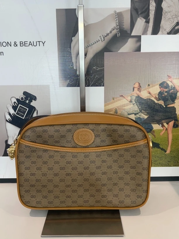 95新 GUCCI/古驰 兔兔奢/古驰斜挎包/240619109