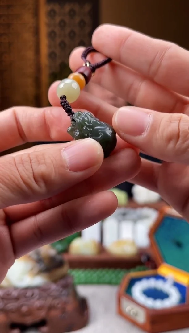 【闪购商品】和田玉貔貅挂件未镶嵌挂件