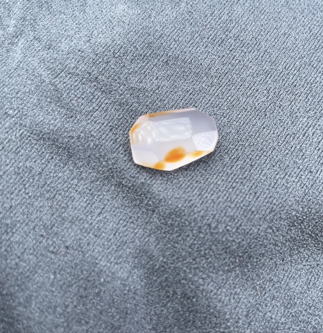 保山天然原矿干掌料切面戒面无裂杂金镶品，可镶嵌坠子，或戒指