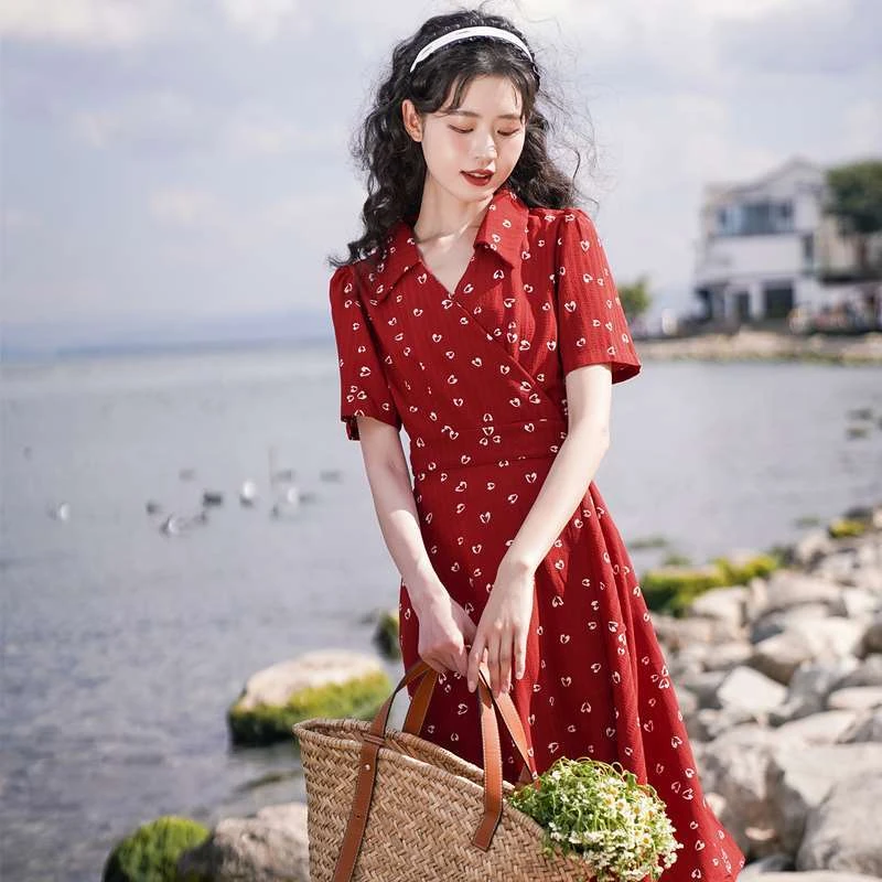 复古气质显瘦红色法式碎花连衣裙女夏季高级感中长款收腰一片式