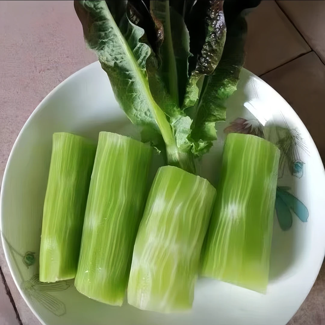 贵州紫叶莴笋新鲜脆嫩莴笋新鲜蔬菜紫叶绿心莴笋