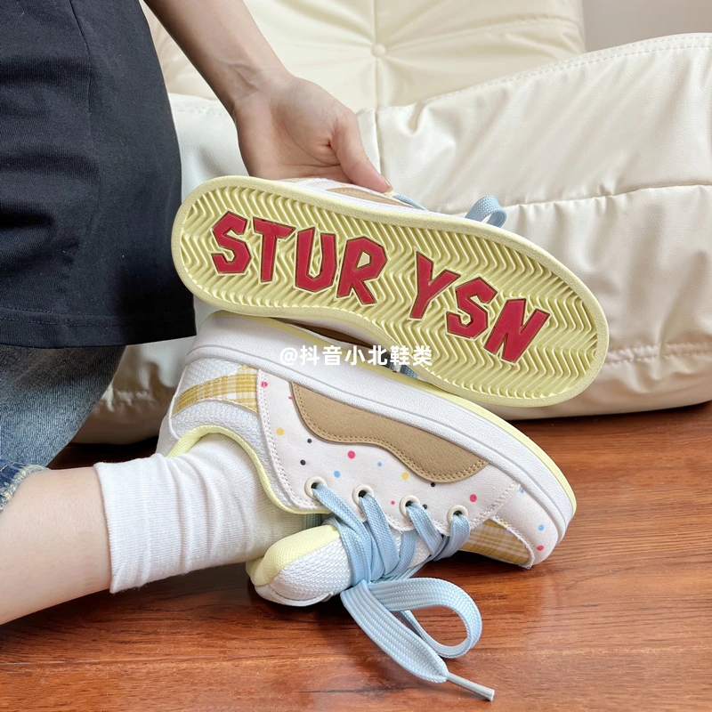 韩版学院风可爱滑板面包鞋女ins小众设计厚底休闲板鞋子2024新款