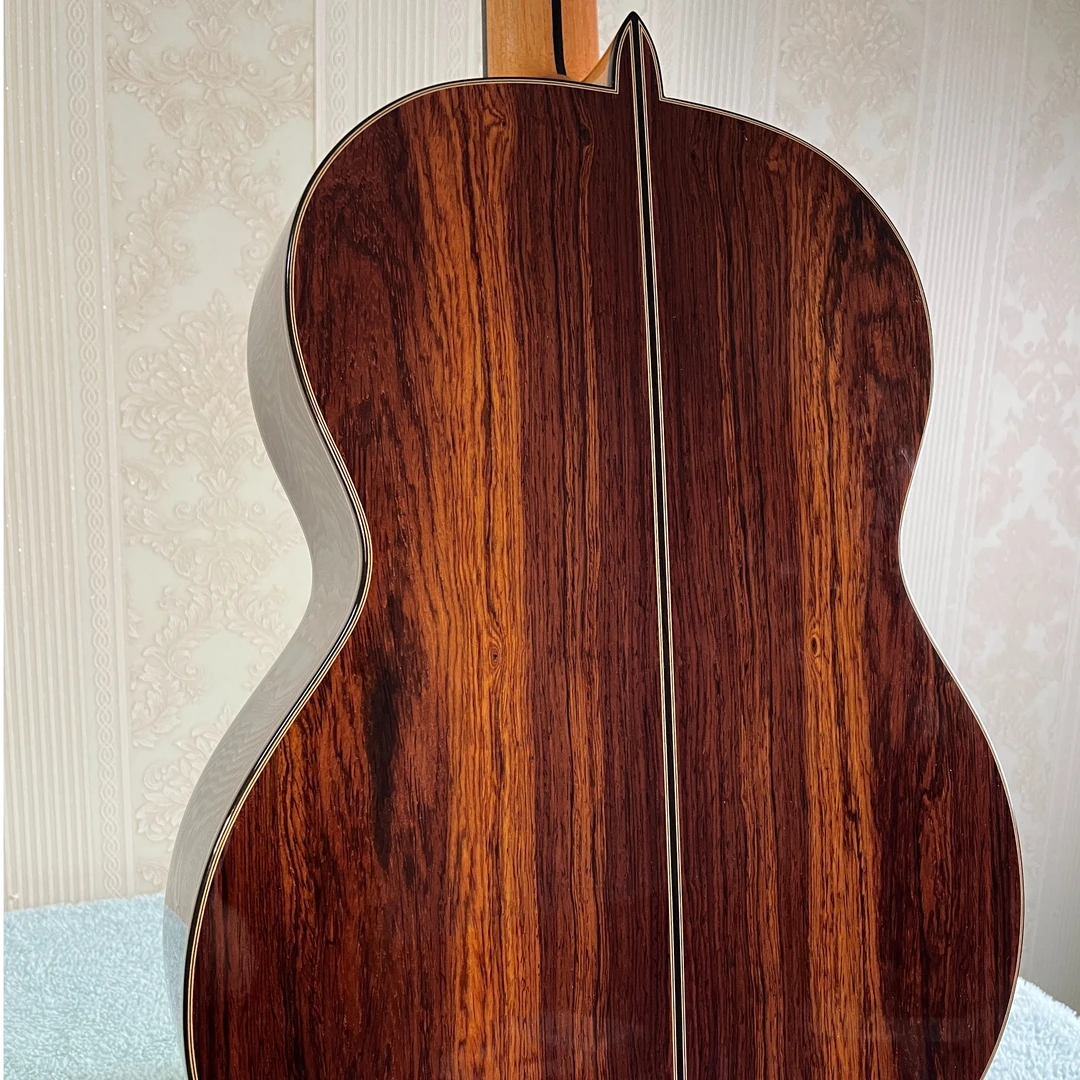 马达加斯加玫瑰木，西班牙雪松连体柄手工吉他，15年老料，云杉，红衫