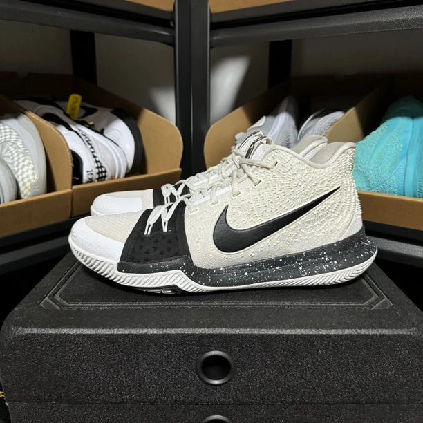 45码 Nike Kyrie 3 欧文3 太极 白TB 95新 无原盒 鞋头一点剐蹭
