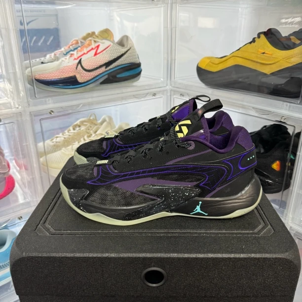 壹 42码 Nike luka2 东契奇二代 黑紫 95新 无原盒 磨损不大