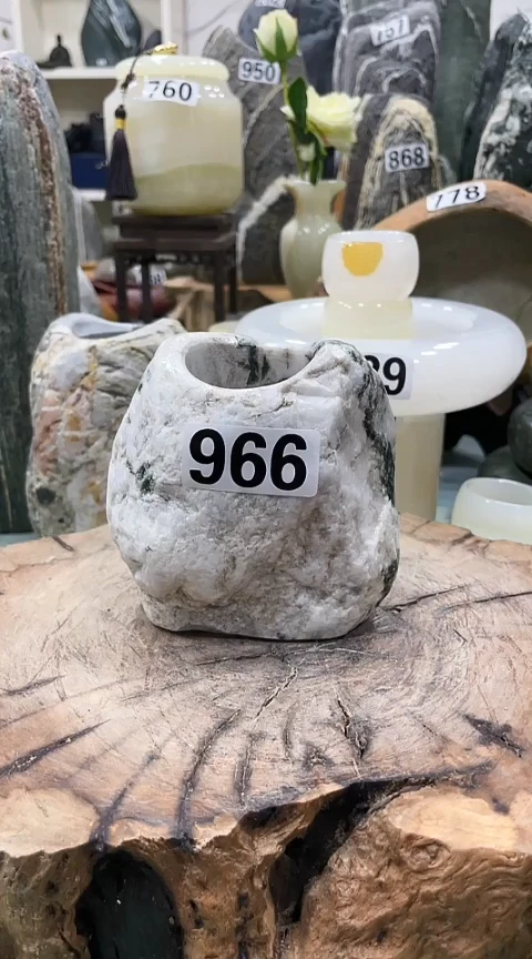 【闪购商品】花瓶11111