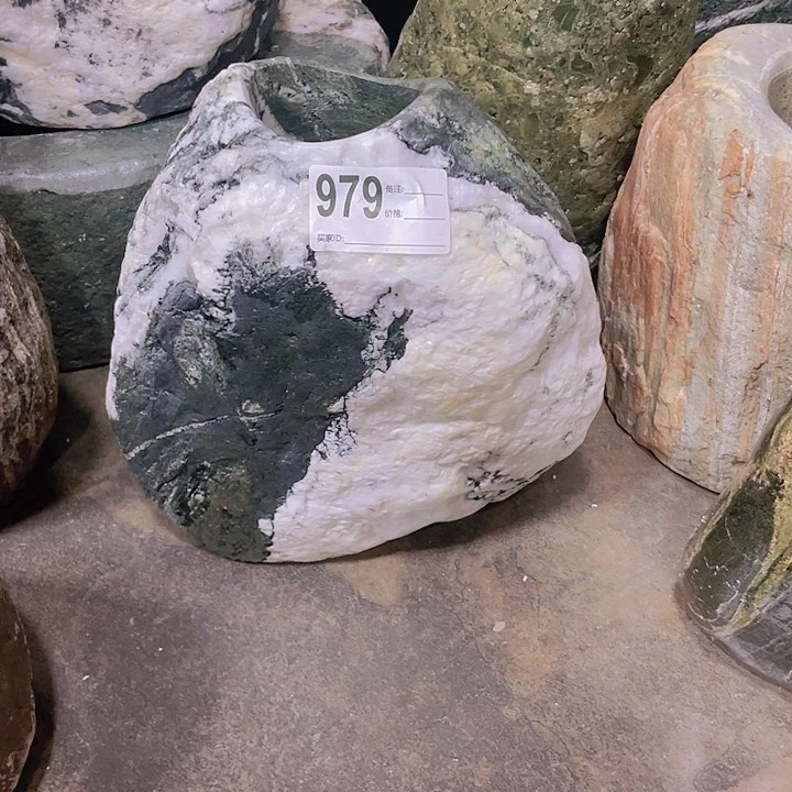 J****g花瓶979.1111111111