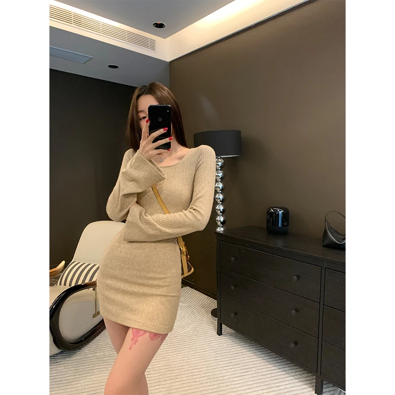 断码3折--撤柜法式名媛修身包臀裙显瘦长袖设计感打底针织连衣裙