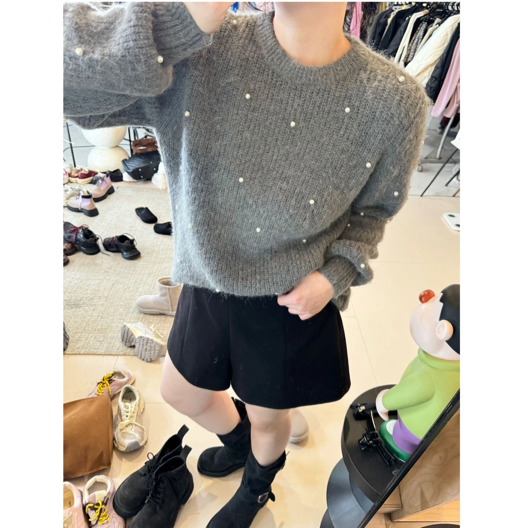 晶咕【是珍珠啊！】设计感纯色大圆领钢钉小珍珠宽松针织毛衣