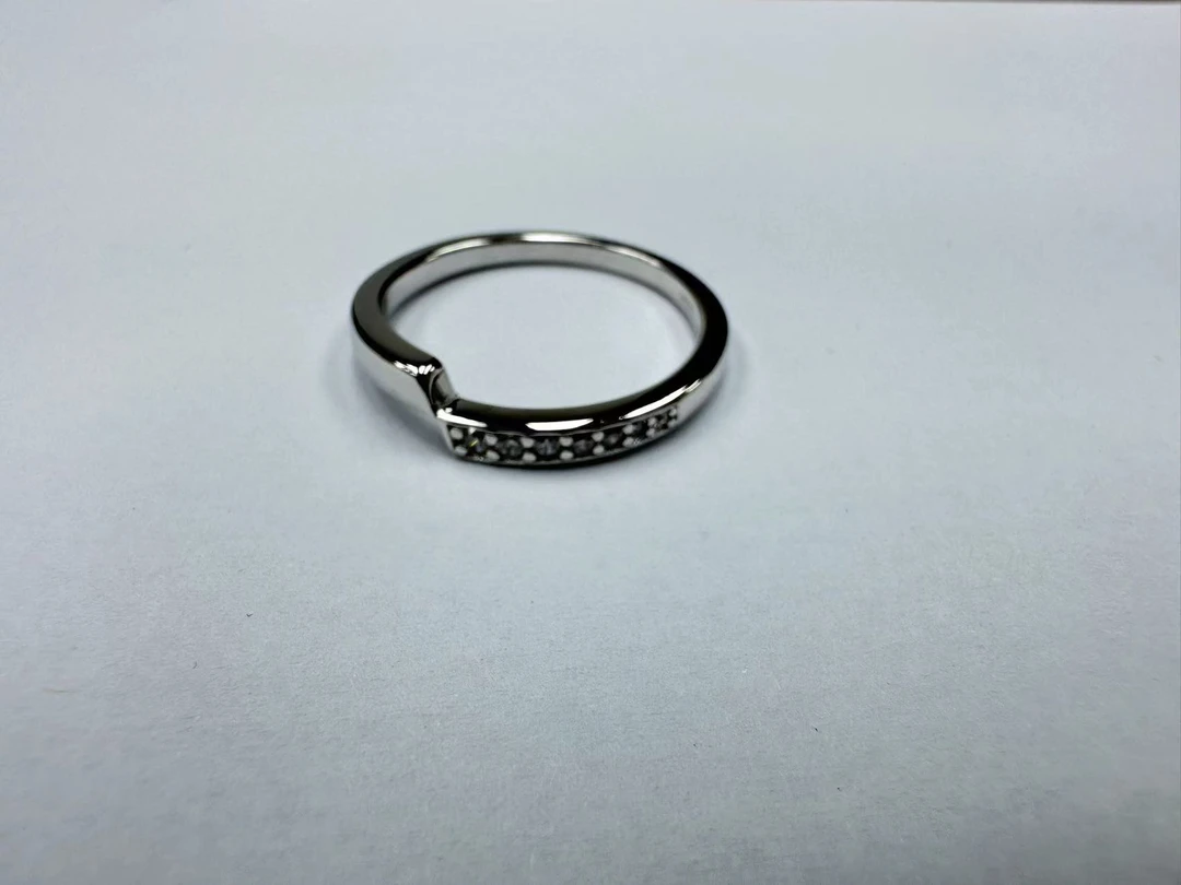 非金属戒指 斯里兰卡白色豪镶戒指   H4