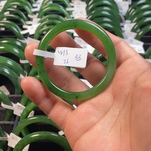 和田玉（碧玉）手镯未镶嵌