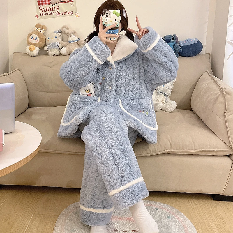珊瑚绒睡衣女三层夹棉秋冬季卡通小熊可外穿加厚家居服法兰绒套装