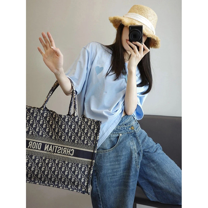 高级感别致漂亮蓝色短袖T恤女2025新款夏季宽松正肩百搭粉色上衣