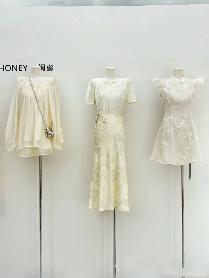 断码 清货连衣裙