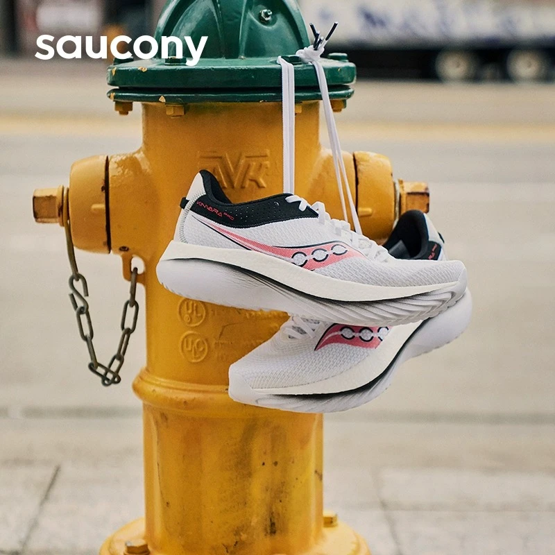 Saucony索康尼KINVARA PRO菁华PRO日常速度舒适网面训练碳板跑鞋