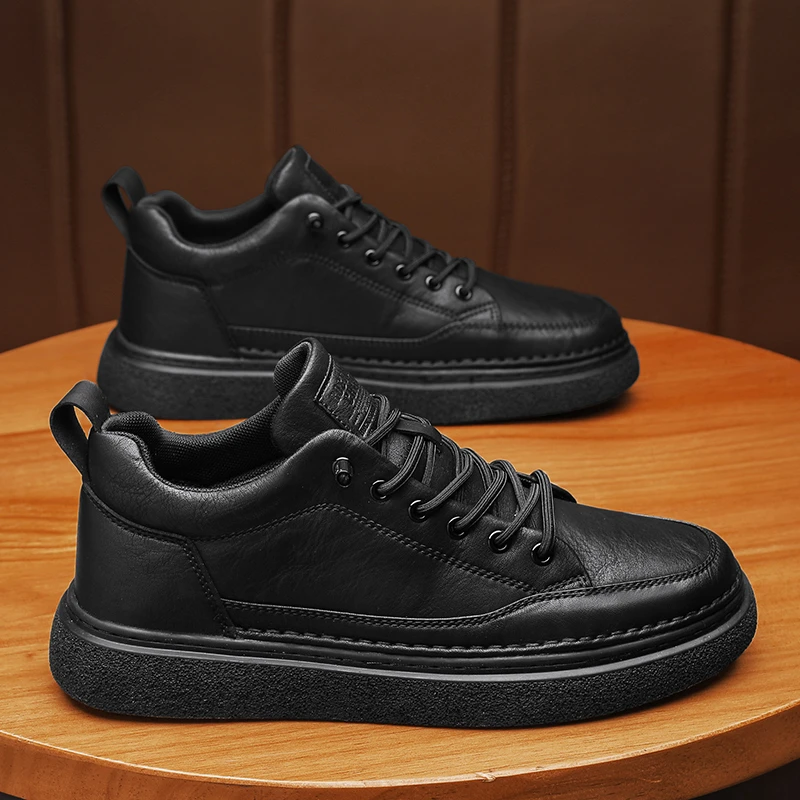 中帮男鞋2023秋季新款男士板鞋皮面防水百搭黑色休闲鞋潮流工作鞋