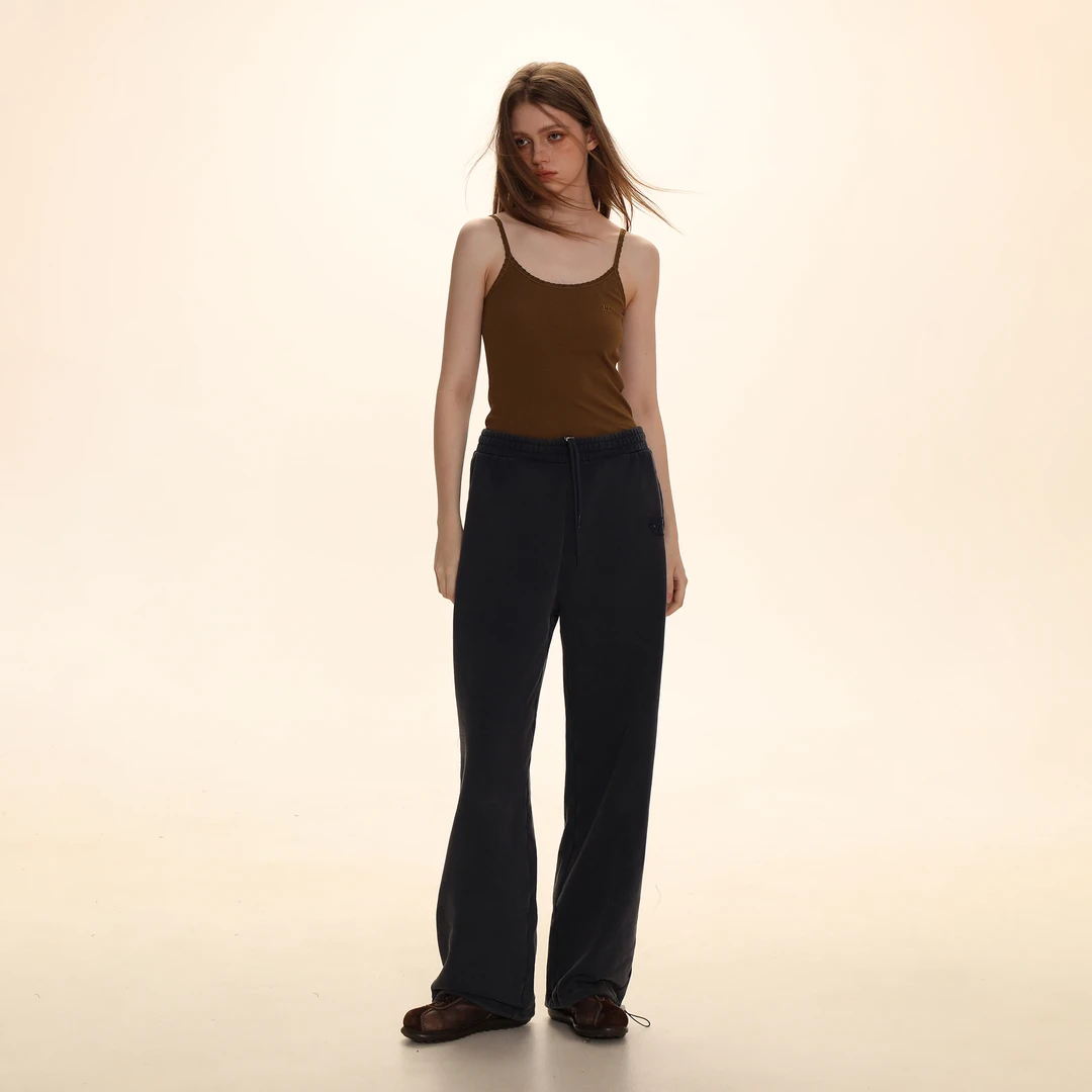 Moromoro肩带花边顺色刺绣坑条背心吊带女短款修身高级感辣妹上衣