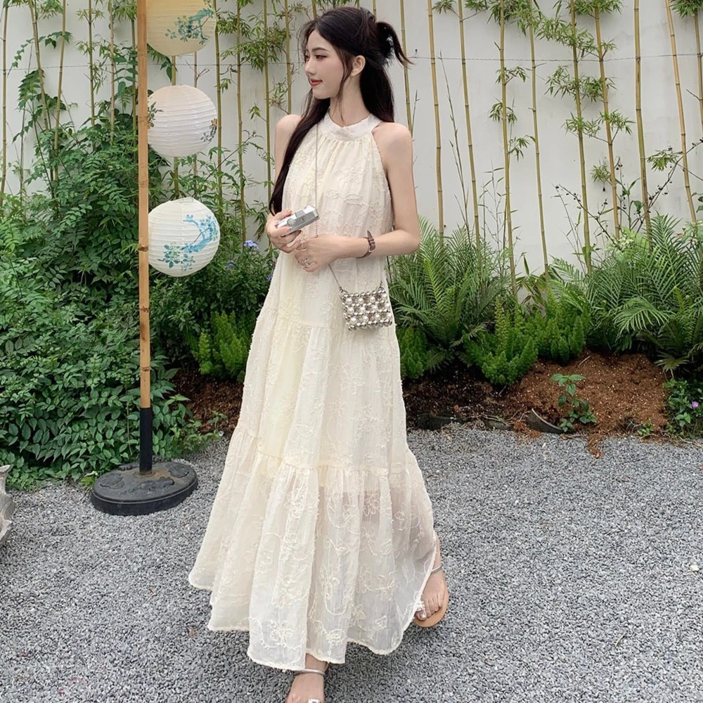 酒午法式复古白色蕾丝挂脖连衣裙 夏季性感无袖露肩大摆长裙子女